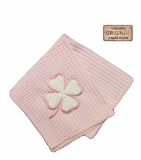 Kuchyňská utěrka vaflová růžová s aplikací - čtyřlístek 